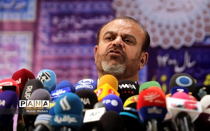 رستم قاسمی: با احمدی‌نژاد ائتلاف نمی‌کنم اما کُپ او عمل می‌کنم