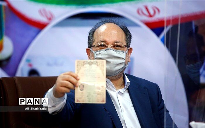 محمد شریعتمداری در انتخابات ریاست‌جمهوری ثبت‌نام کرد