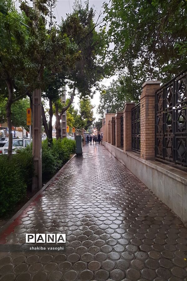 بارش باران بهاری در اصفهان