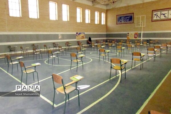 آماده سازی حوزه های امتحانی در ناحیه 3 اهواز