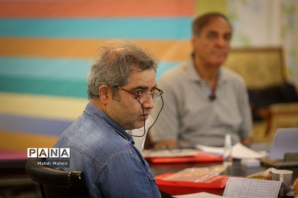 داوری جشنواره معلمان هنرمند