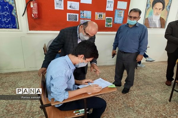 حضور پر شور دانش‌آموزان منطقه ۱۳ در امتحانات نهایی