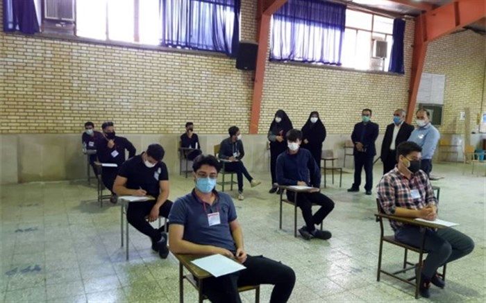 بازدید معاون سوادآموزی اداره کل آموزش و پرورش استان اصفهان از حوزه امتحانات ناحیه چهار