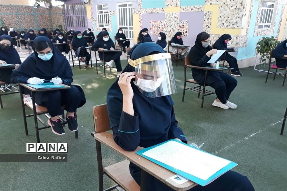برگزاری امتحانات هماهنگ پایه نهم در فضایی سرشار از سلامت و آرامش در مدرسه ستارگان  ناحیه یک شیراز
