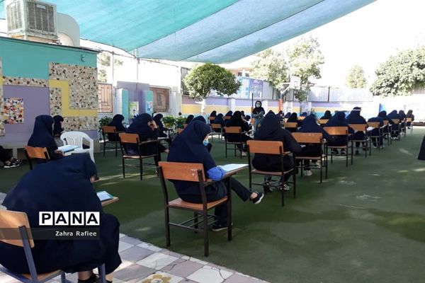 برگزاری امتحانات هماهنگ پایه نهم در فضایی سرشار از سلامت و آرامش در مدرسه ستارگان  ناحیه یک شیراز