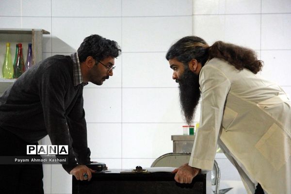 اجرای نمایش «مرگ و استعاره»