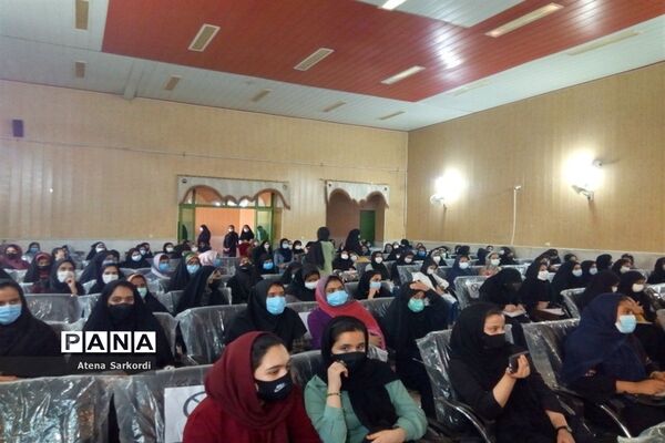 برگزاری کلاس‌های کارگروه انفاق علمی در شهرستان زابل