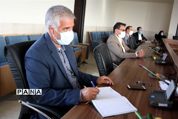 برگزاری دویست و سی و هفتمین جلسه شورای آموزش و پرورش شهرستان ابرکوه