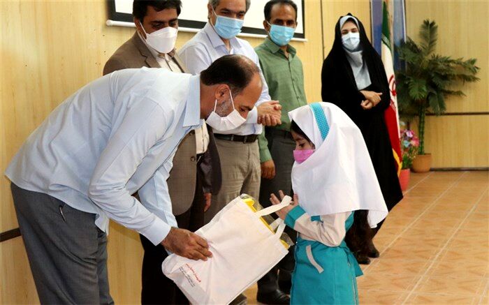 گام موثر دانش‌آموزان در  پویش «کهنوج بدون پلاستیک»