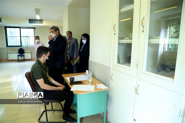 بازدید رئیس سازمان آموزش و پرورش استثنایی از حوزه امتحانی مجتمع نابینایان شهید محبی