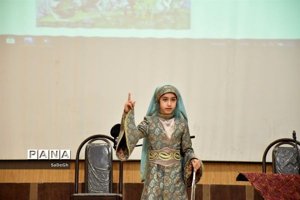 مراسم تقدیر از مدیران و مدیر آموزگاران مقطع ابتدایی شهرستان جهرم