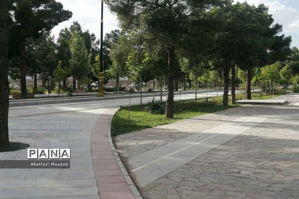 خلوت شدن بلوار سید مرتضی  کاشمر در  اوضاع کرونا