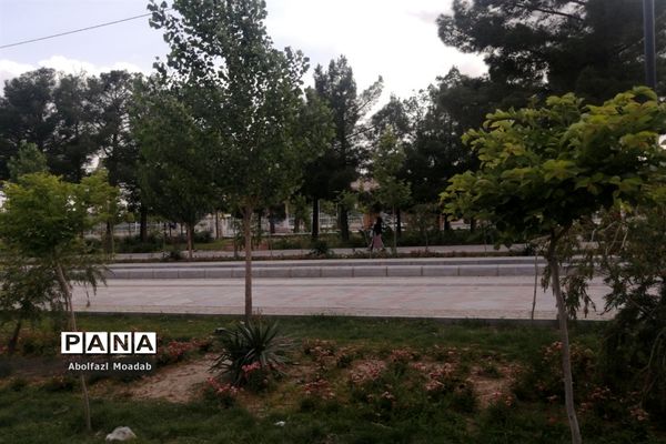 خلوت شدن بلوار سید مرتضی  کاشمر در  اوضاع کرونا