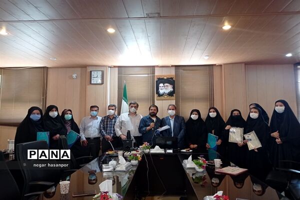 تقدیراز مربیان و دانش آموزان پیشتاز فعال فلاورجان