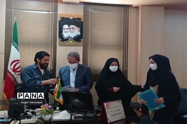 تقدیراز مربیان و دانش آموزان پیشتاز فعال فلاورجان