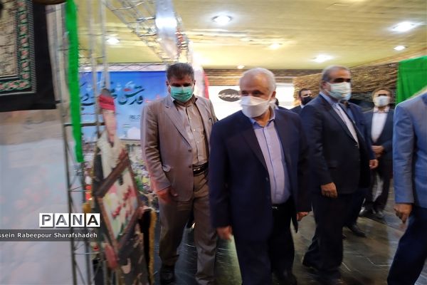 حضور وزیر آموزش و  پرورش و معاون رئیس جمهور در چهارمین کنگره معلمان و بیش از 1100 دانش آموز شهید در منطقه 16 تهران