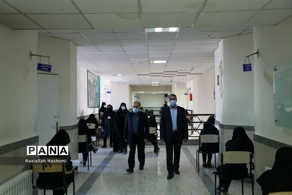 بازدید مدیرکل آموزش و پرورش خراسان رضوی از حوزه های امتحان نهایی آموزش و پرورش ناحیه ۲ مشهد