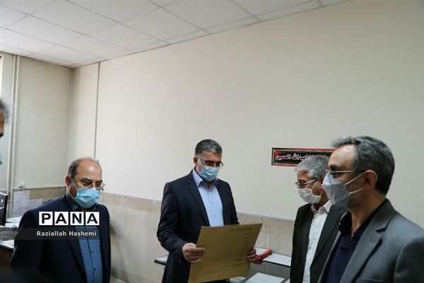 بازدید مدیرکل آموزش و پرورش خراسان رضوی از حوزه های امتحان نهایی آموزش و پرورش ناحیه ۲ مشهد