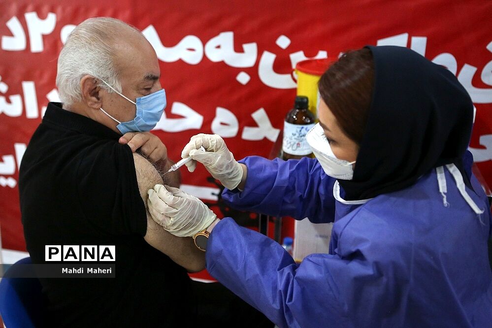 آیین افتتاح و بهره برداری از «اولین مرکز واکسیناسیون تجمیعی کرونا غرب تهران»