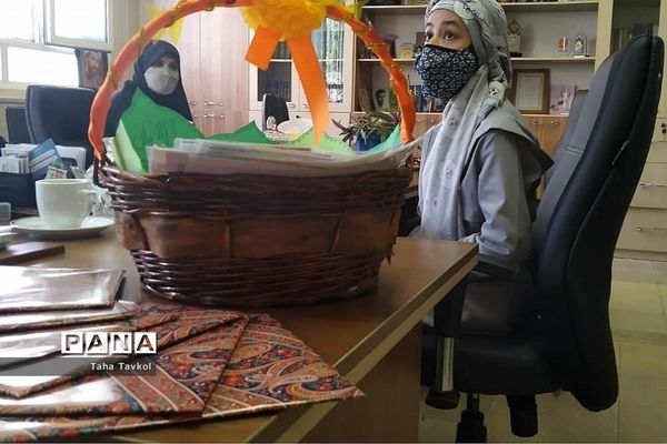 مراسم تقدیر از دانش‌آموزان برتر کتابخوانی در شهرستان پردیس