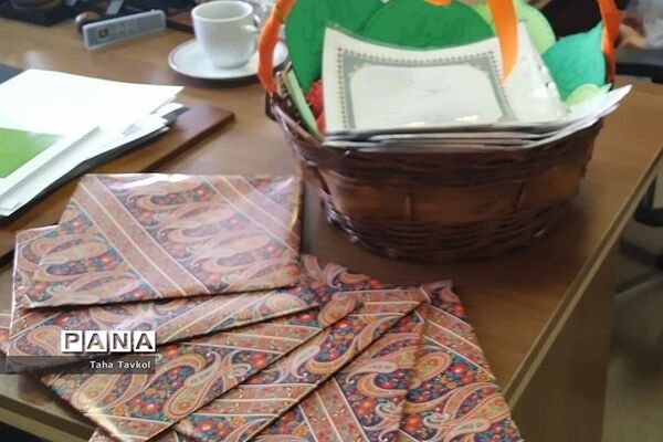 مراسم تقدیر از دانش‌آموزان برتر کتابخوانی در شهرستان پردیس