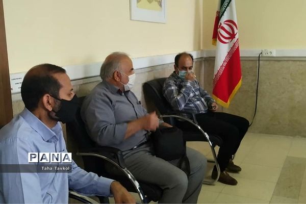 مراسم تقدیر از دانش‌آموزان برتر کتابخوانی در شهرستان پردیس