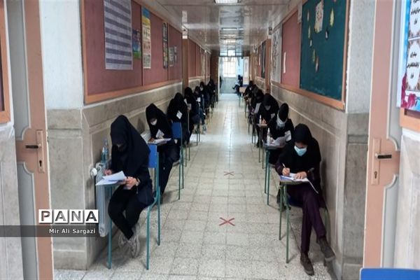 بازدید مدیرکل آموزش و پرورش و معاون دانشگاه علوم پزشکی زاهدان از حوزه‌های امتحانی