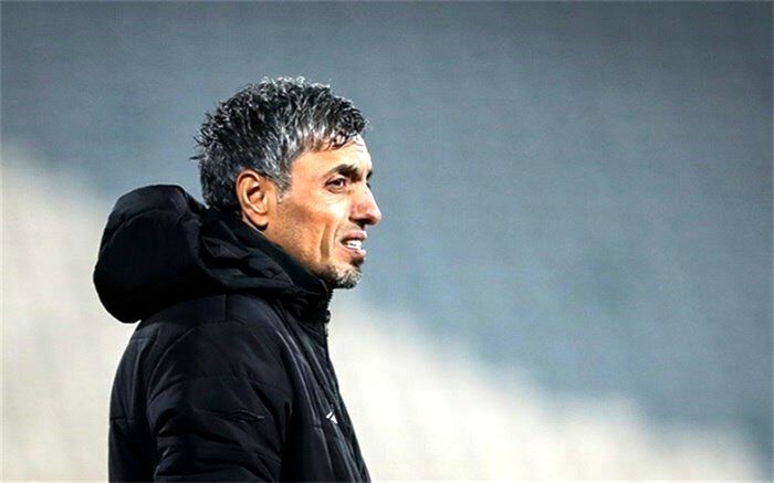 استعفا رسول خطیبی از سرمربیگری تراکتور منتفی شد