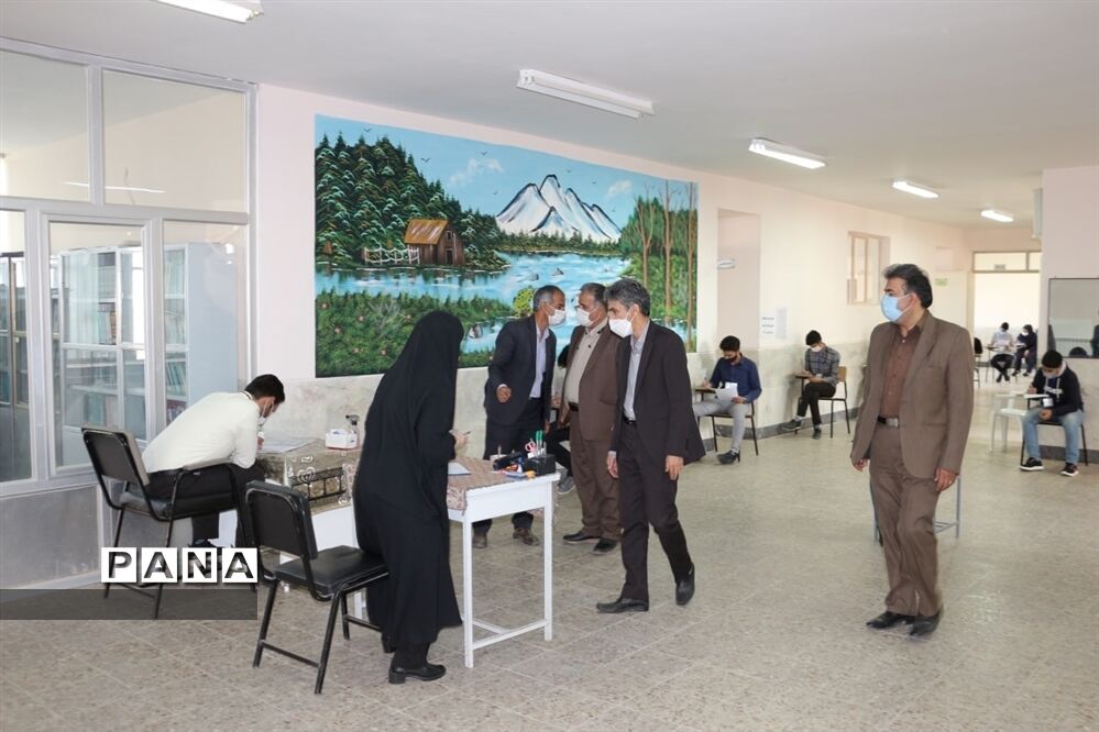 بازدید معاون پرورشی و فرهنگی اداره کل آموزش و پرورش استان اصفهان  از حوزه امتحانات نهایی شهر تودشک