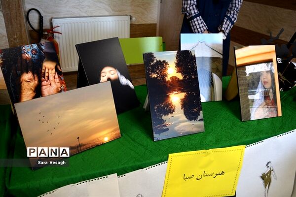مراسم توزیع نمادین تبلت به دانش‌آموزان اتباع خارجی شهرستان‌های استان تهران