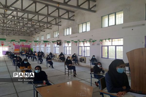 برگزاری امتحانات نهایی پایه نهم و دوازدهم دبیرستان پروین اعتصامی شهرستان بوشهر