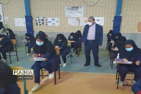 بازدید مدیر آموزش و پرورش شهرستان بوشهر از حوزه امتحانات نهایی