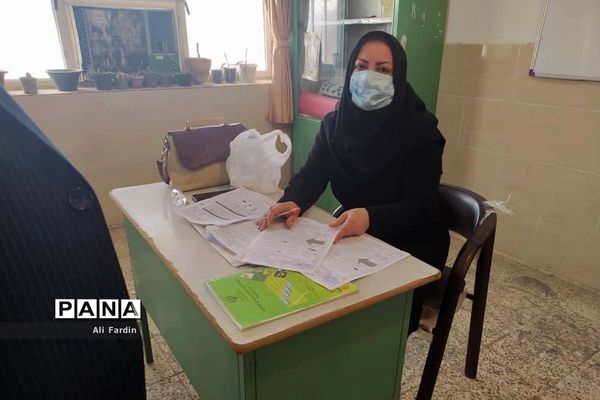 بازدید مدیر آموزش و پرورش شهرستان بوشهر از حوزه امتحانات نهایی