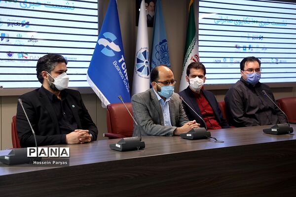 نشست خبری 100 تکاپوی صادراتی