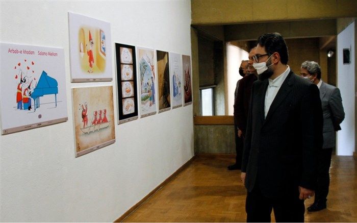 معاون امور هنری از ۳ نمایشگاه دیدن کرد