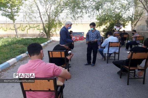 بازدید از امتحانات  پایه نهم دبیرستان سما در فضای باز