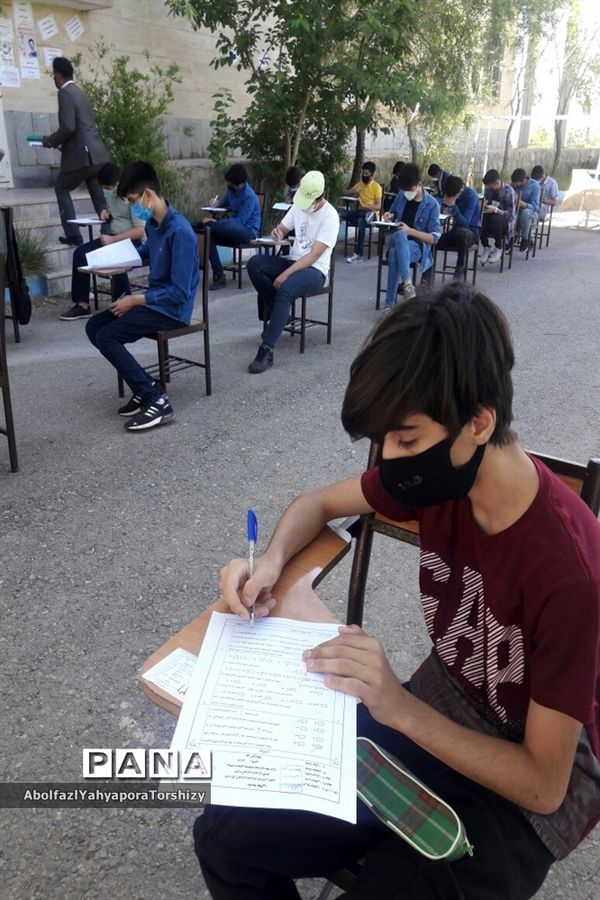 بازدید از امتحانات  پایه نهم دبیرستان سما در فضای باز
