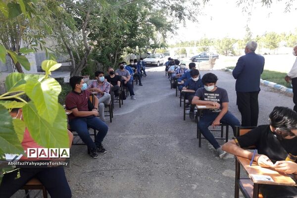 بازدید از امتحانات  پایه نهم دبیرستان سما در فضای باز