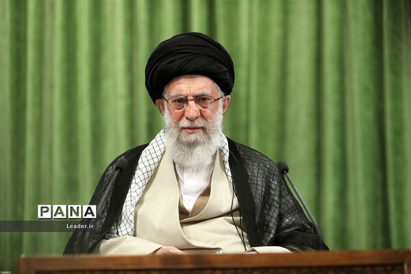 ارتباط تصویری نمایندگان مجلس شورای اسلامی با رهبر انقلاب