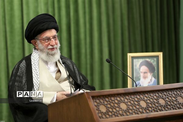 ارتباط تصویری نمایندگان مجلس شورای اسلامی با رهبر انقلاب