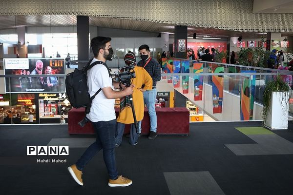 دومین  روز از سی و هشتمین جشنواره جهانی فیلم فجر