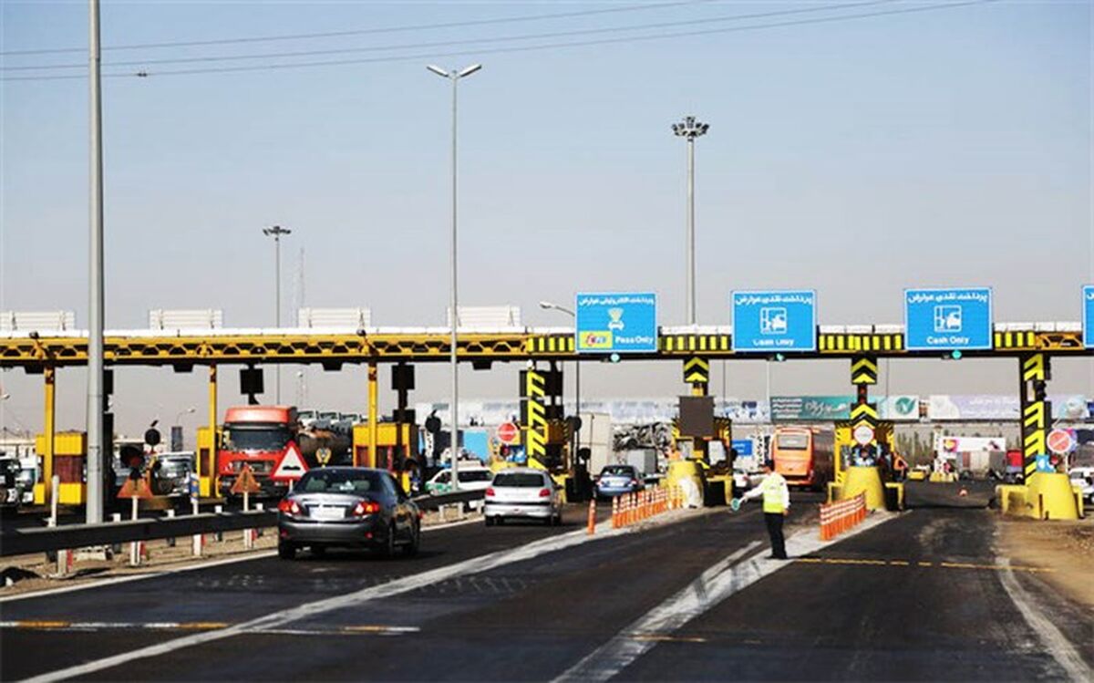 پرداخت عوارض در ۱۱ آزادراه الکترونیکی است