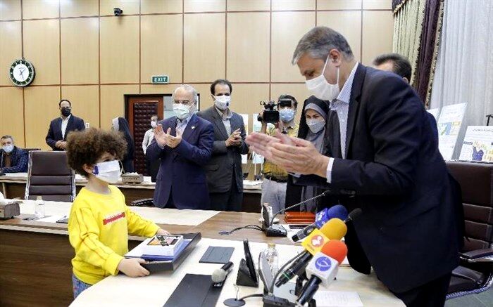 دانش آموز زنجانی حائز رتبه نخست چالش «راینو» شد