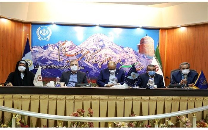 اهدای 45 تبلت از سوی سرپرستی بانک سپه استان اردبیل به دانش آموزان کم برخوردار