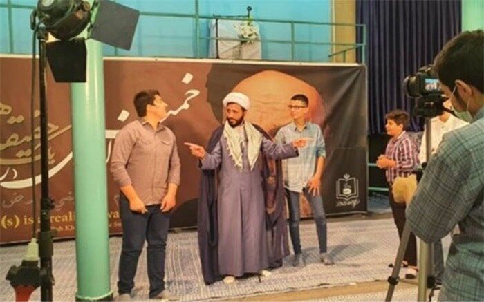 امام خمینی (ره) نمونه یک رهبر کامل و الگو برای جوانان است