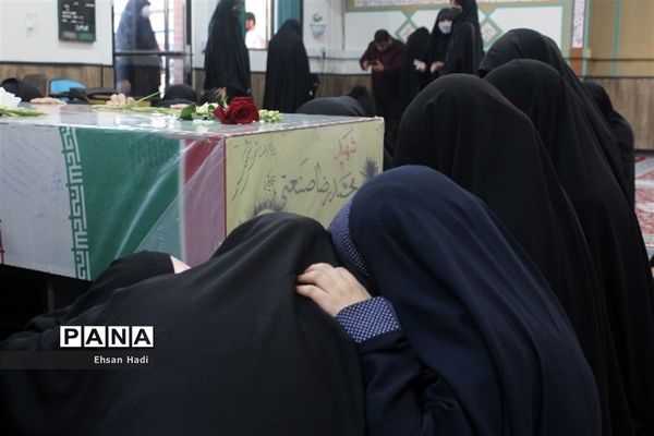 عطر شهدا در مجتمع امام رضا پیچید