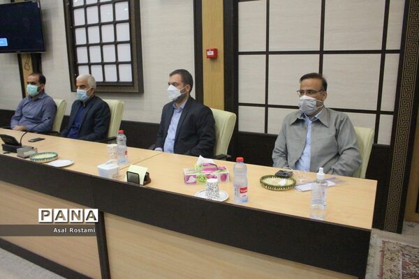 دیدار وزیر آموزش و پرورش با نمایندگان تشکل‌های دانش‌آموزی استان بوشهر
