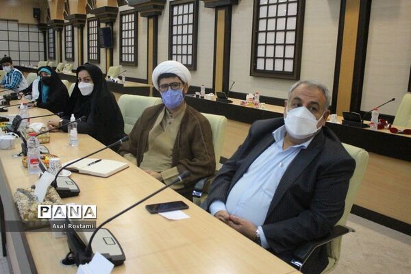 دیدار وزیر آموزش و پرورش با نمایندگان تشکل‌های دانش‌آموزی استان بوشهر
