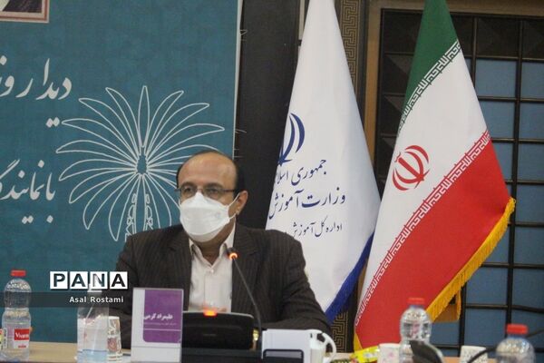 دیدار وزیر آموزش و پرورش با نمایندگان تشکل‌های دانش‌آموزی استان بوشهر