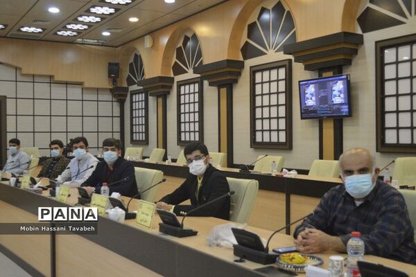 دیدار وزیر آموزش و پرورش با نمایندگان تشکل‌های دانش‌آموزی استان بوشهر